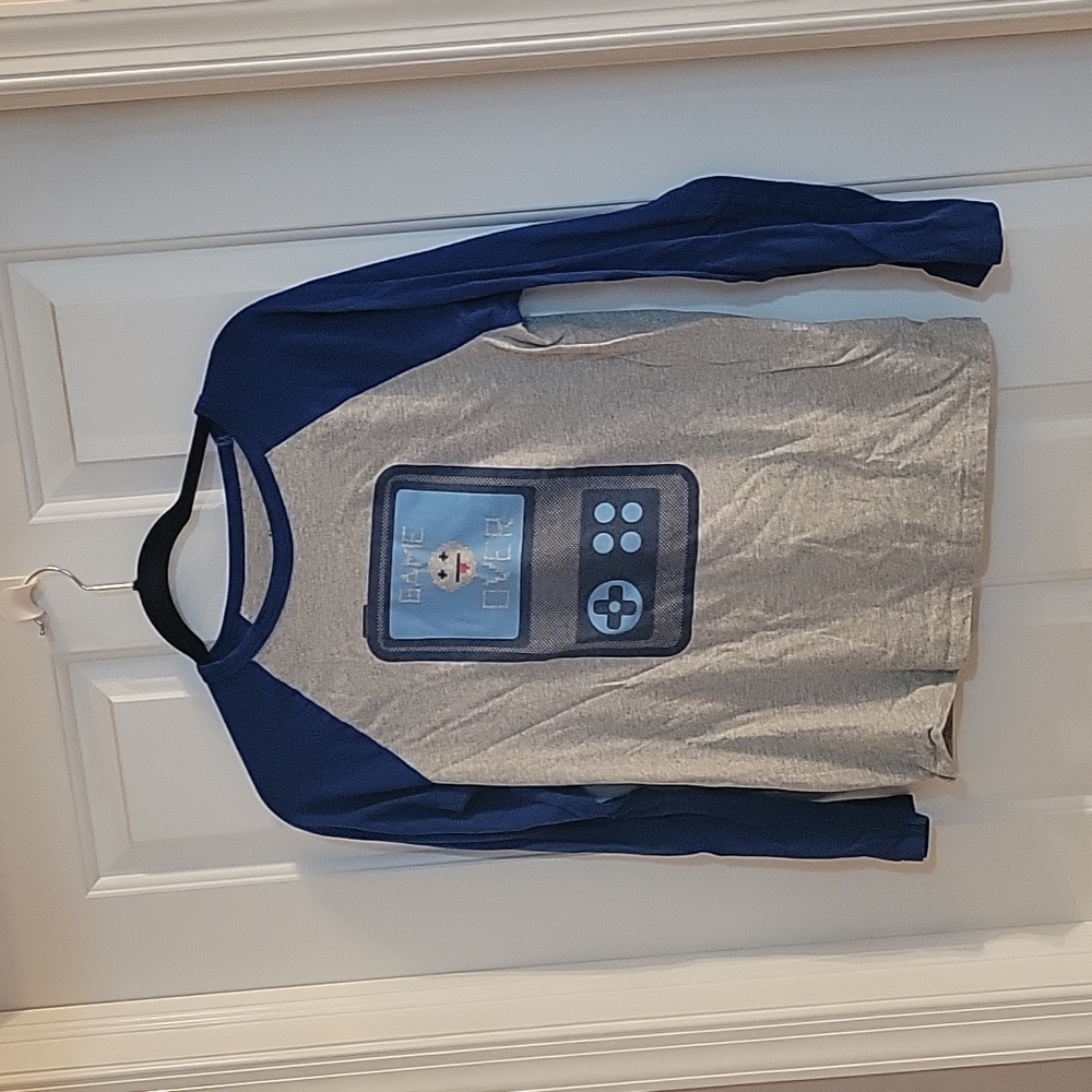 Gap game over grey and blue long sleeve xxl